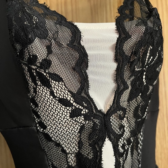 Black Lace Bebe dress BNWT - Picture 4 of 4